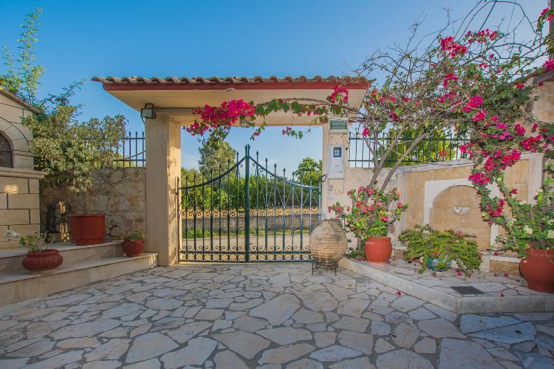 Psarou  Porto Giardino Apartments מראה חיצוני תמונה